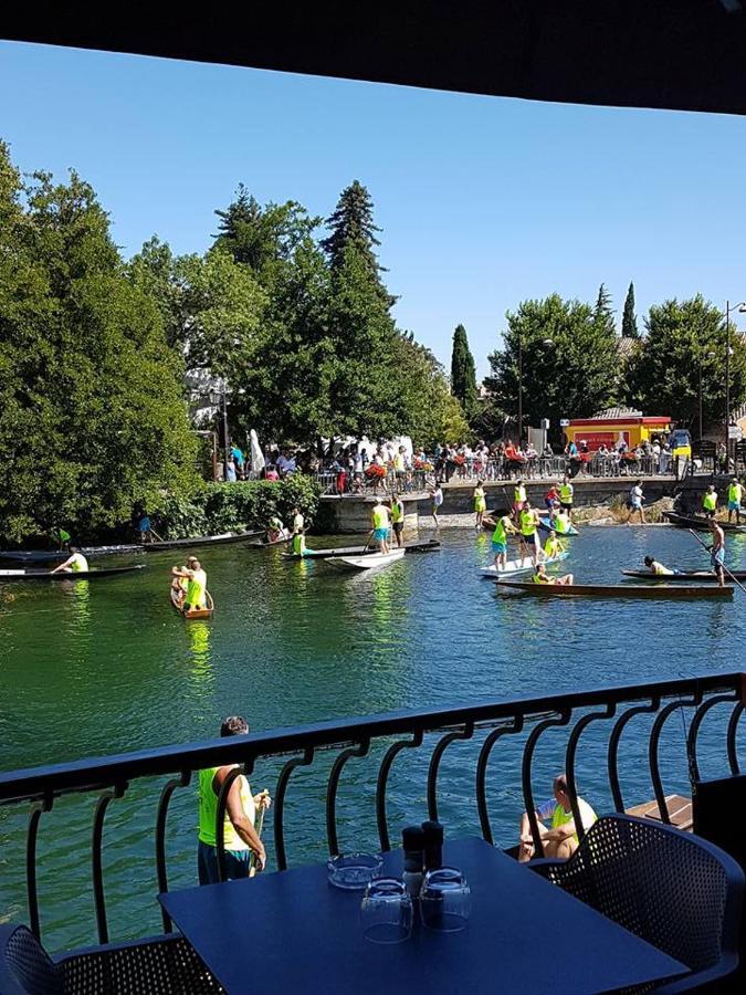 Les Terrasses De David Et Louisa Hotell LʼIsle-sur-la-Sorgue Exteriör bild